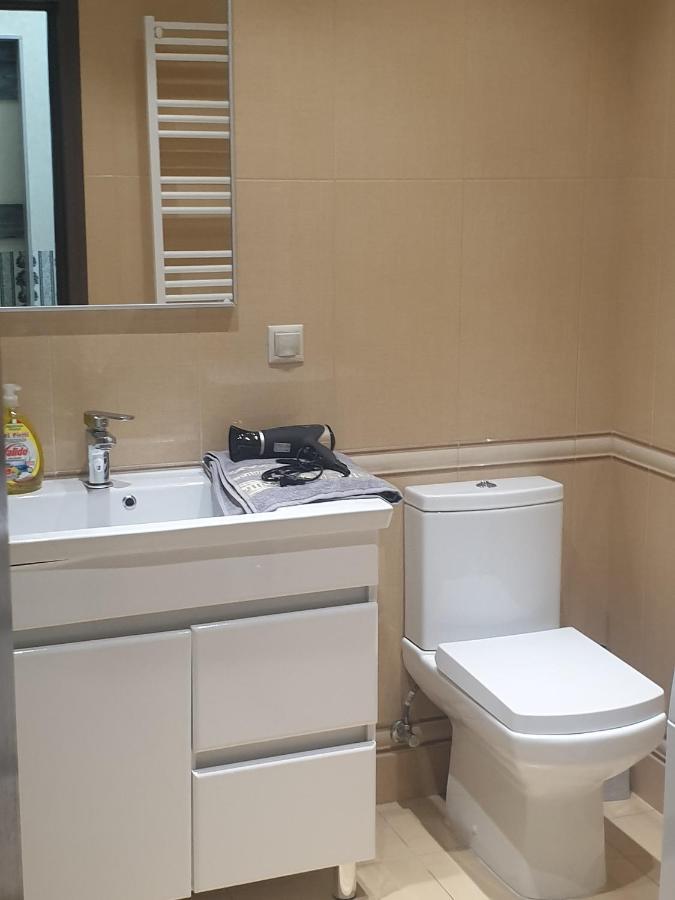 Sky House Premium Apartment In City Center Кишинів Екстер'єр фото